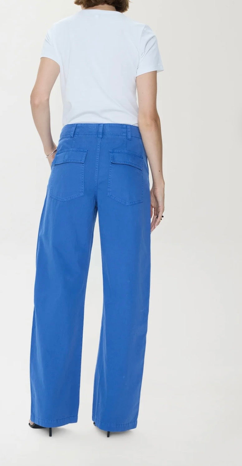 Wren Relaxed Straight Utility-Ciel