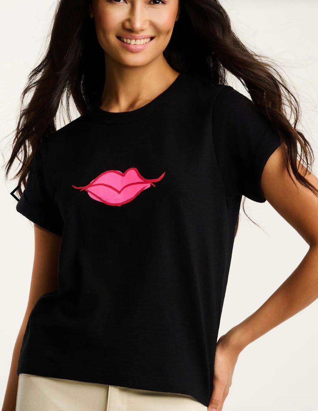 Kiss and Make Up Tee